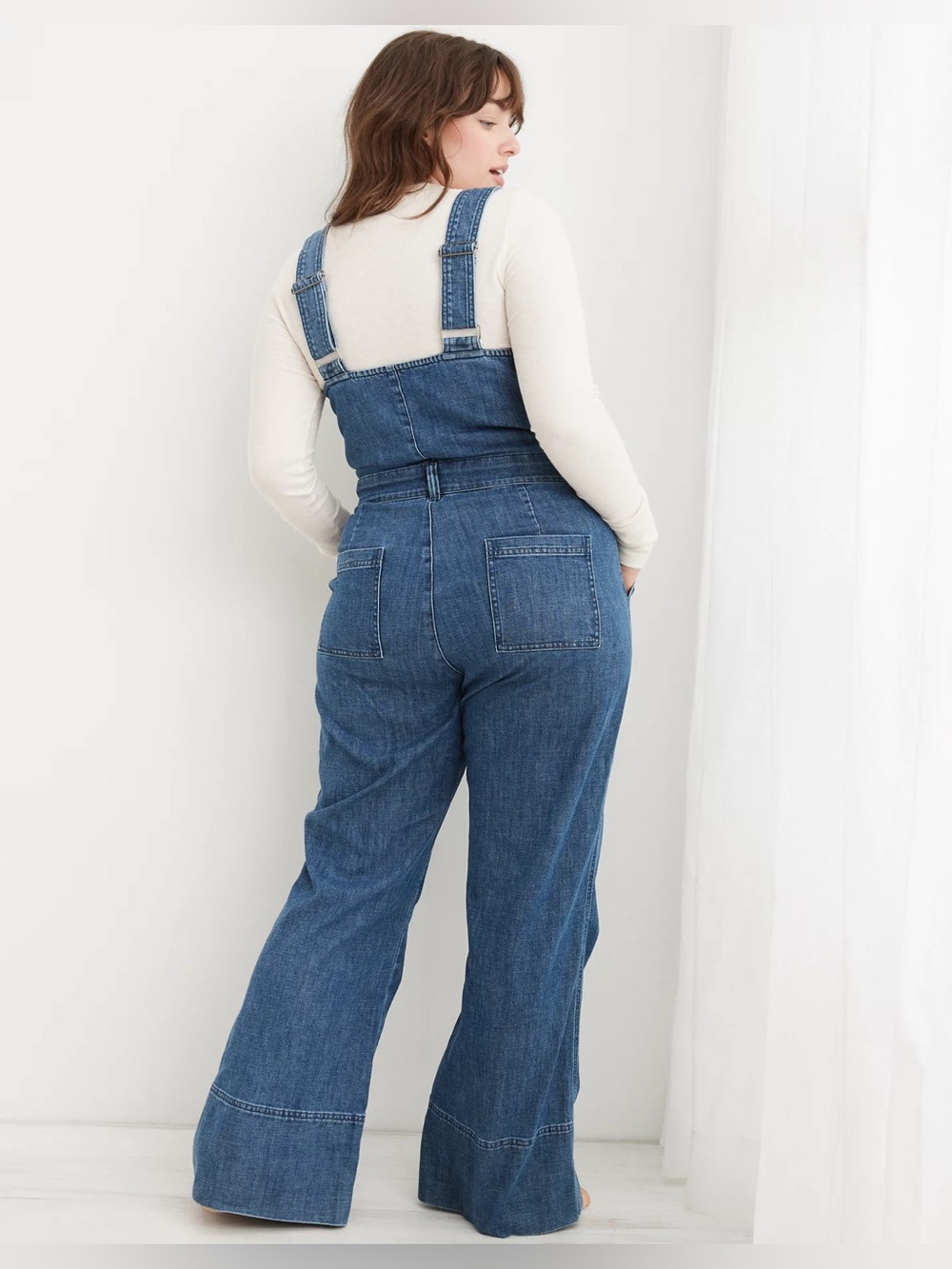 Aerie Kick Flare Overol denim - Picture 2 of 5